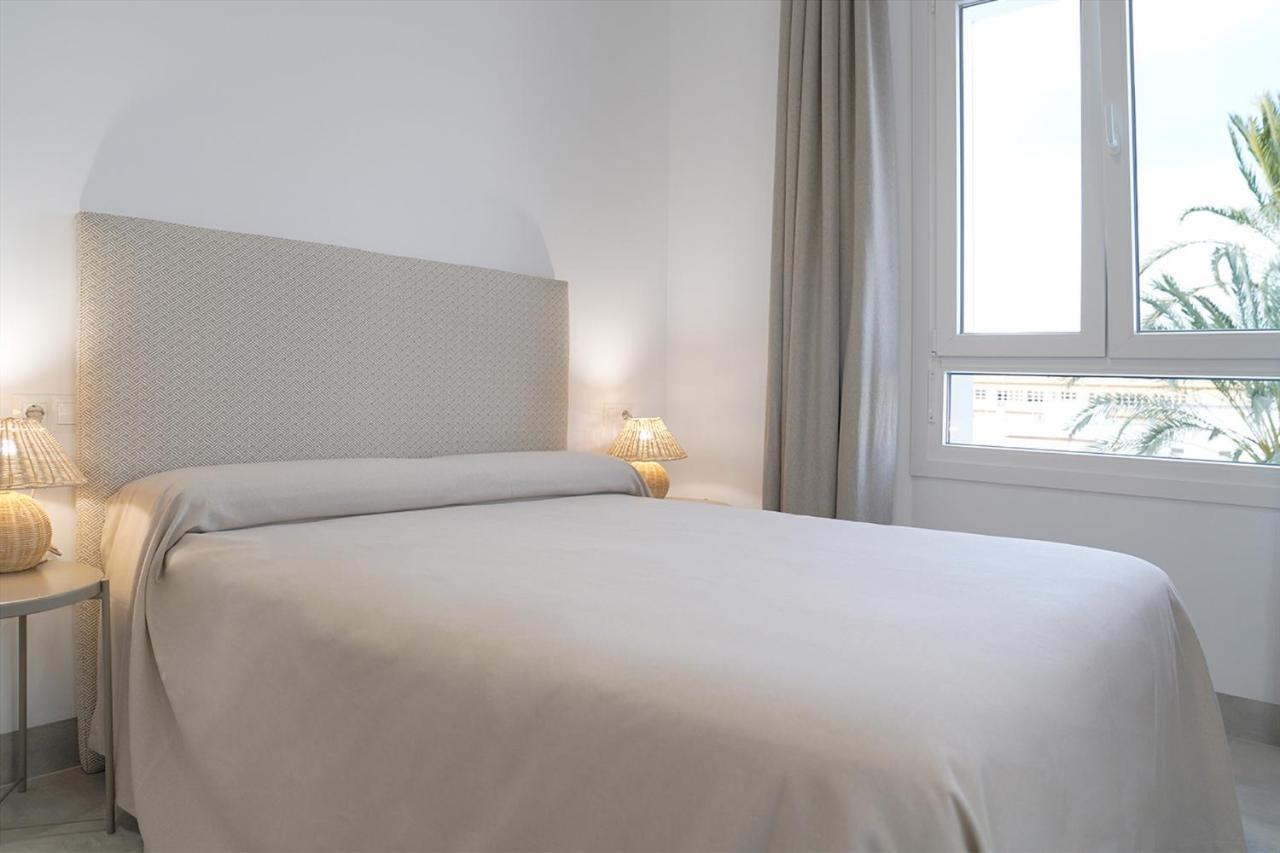 Casa De La Vega Suites Chiclana de la Frontera Eksteriør billede